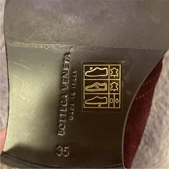 Bottega Veneta  Burgundy Suede Chukka Boots, US5 - Picture 8 of 9